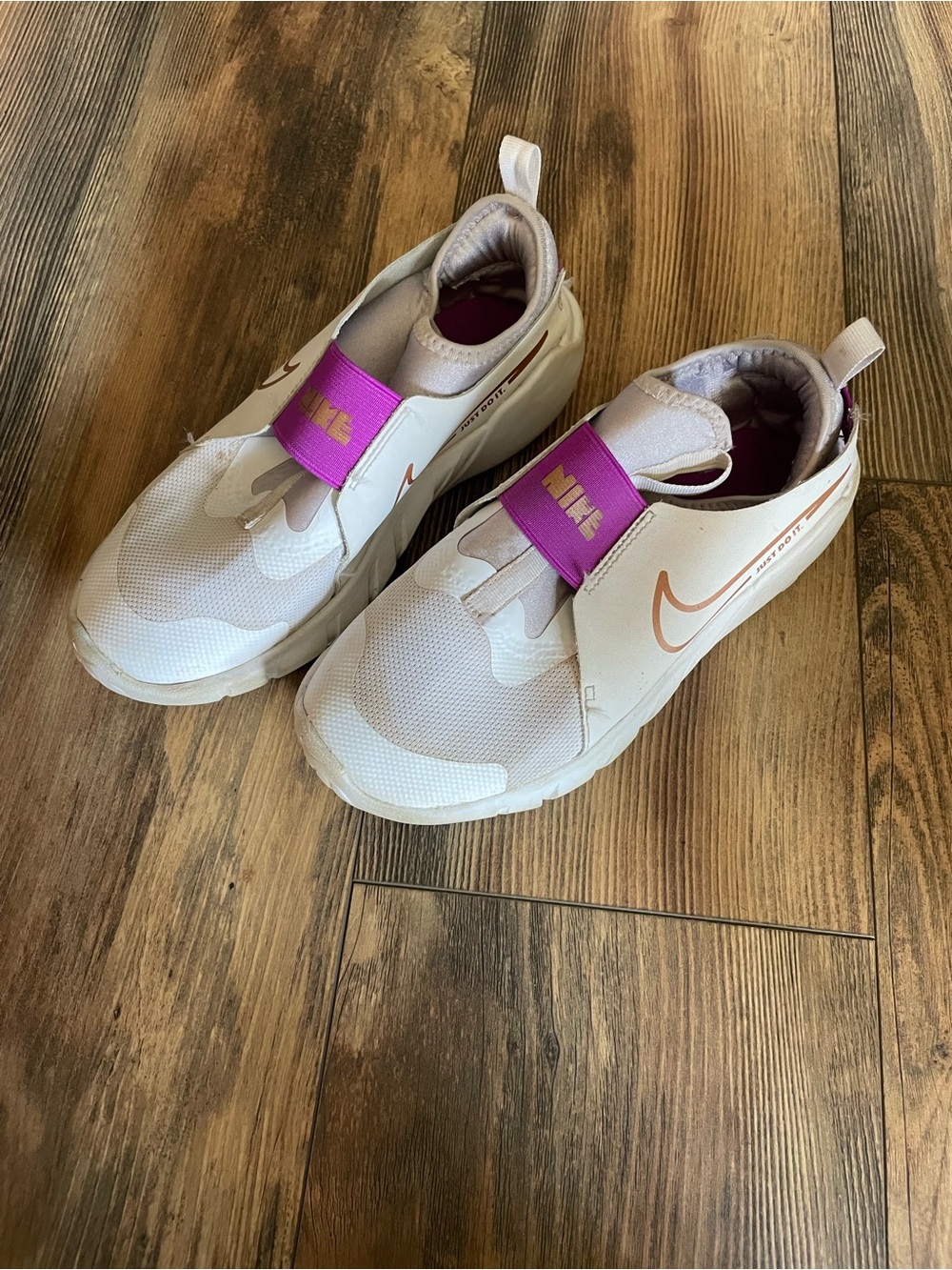 Nike Flex Runner Slip-On Shoes size 4